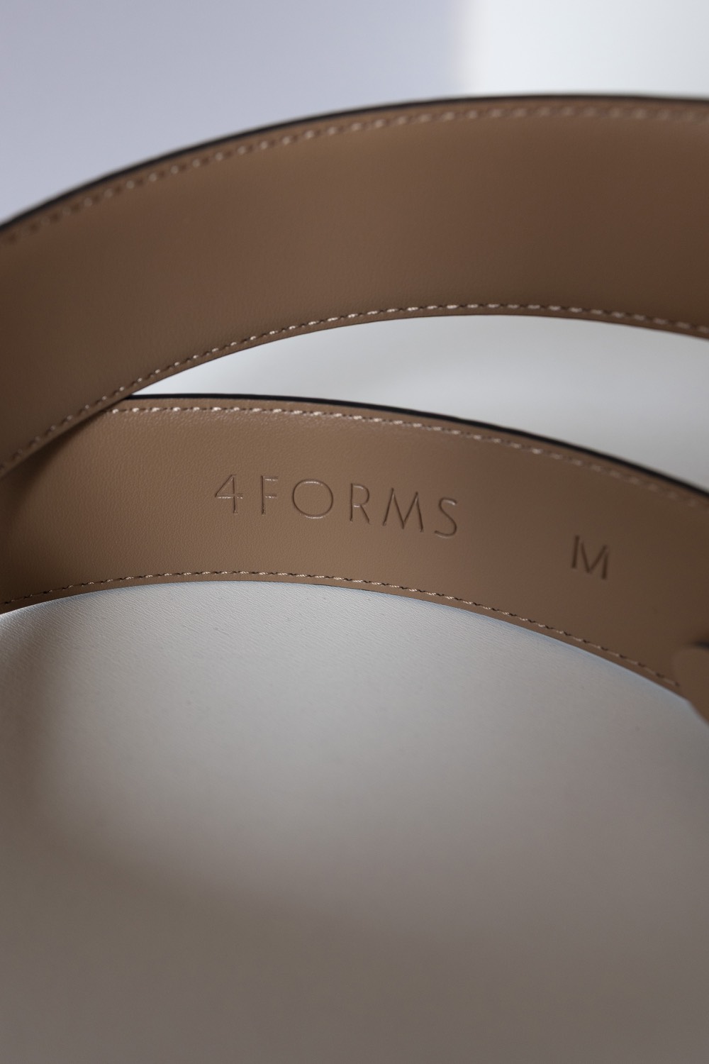 Классический ремень из кожи с тиснением под крокодила, 35 мм, темно-коричневый