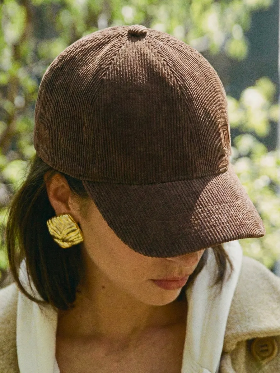 Бейсболка летняя вельвет весенняя