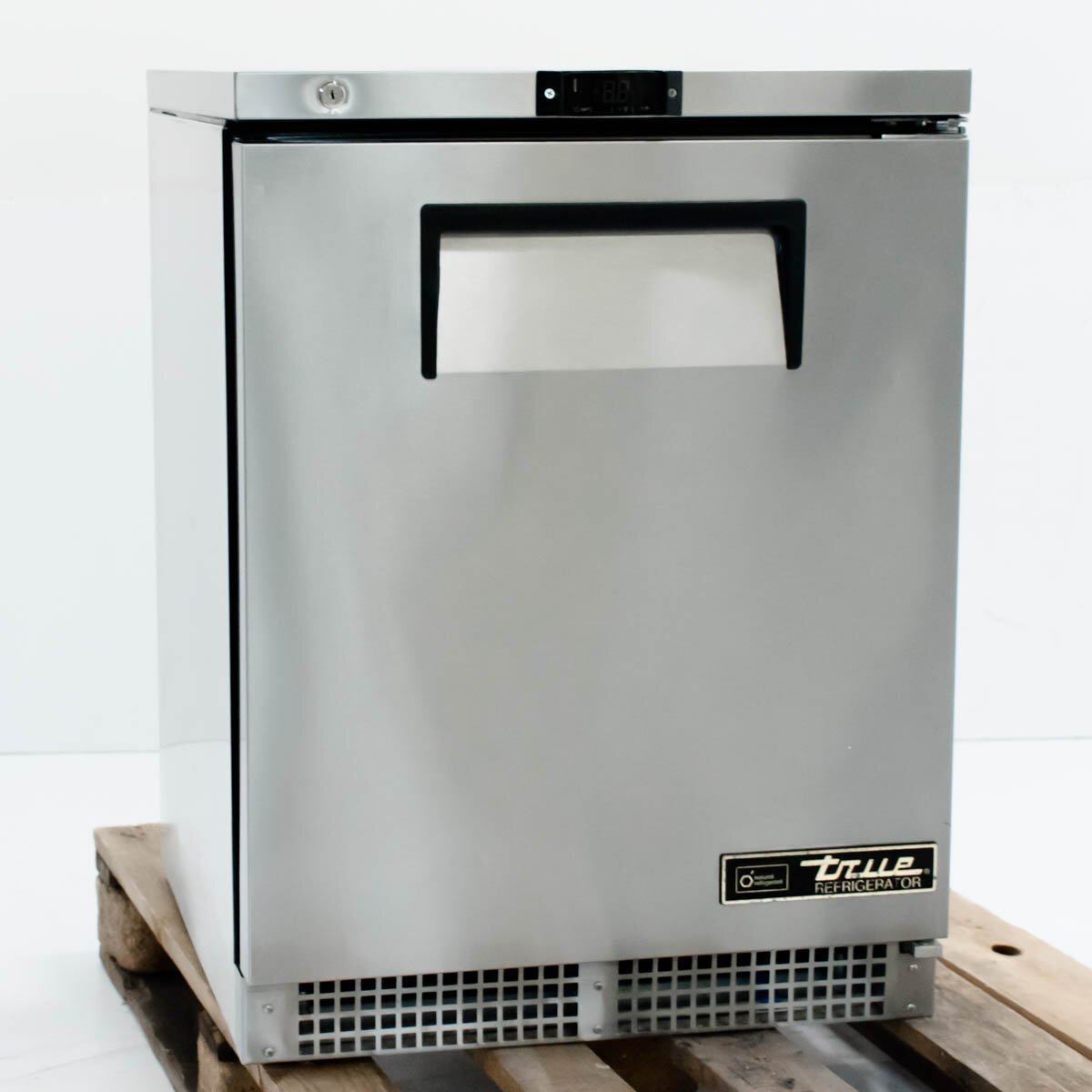 Шкаф холодильный универсальный True TUC-24-HC