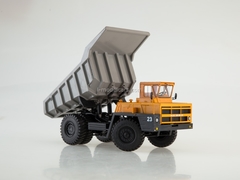 BELAZ-7522 Dump truck early orange-gray 1:43 Dealer models BELAZ