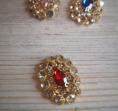 Стразы на цапах пришивные. Кабошон овал. Кардинал.