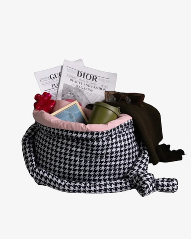 Сумка Aika Bags Подушка Гусь черно-белая