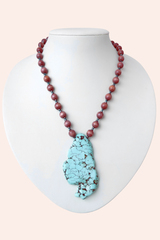 бусы с кулоном Новелла