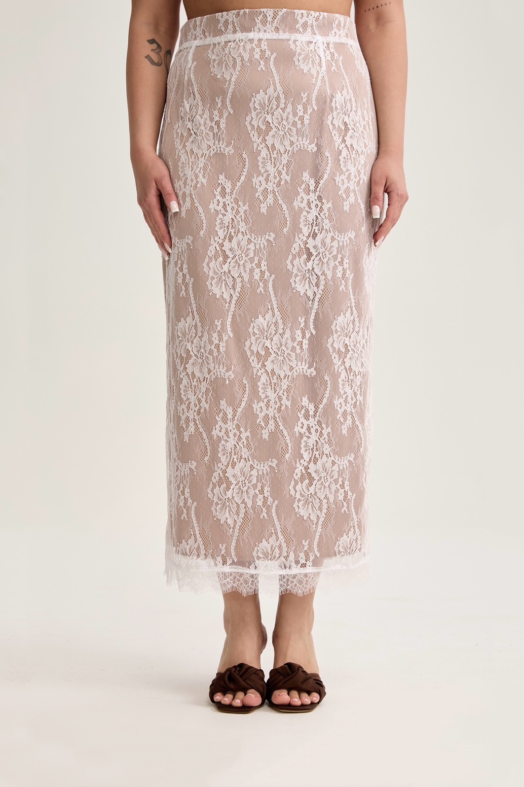 Юбка-карандаш из гипюра, молочный