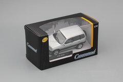 VAZ-2123 Niva Chevrolet Lada silver Cararama 1:43