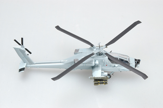 Модель Американский Вертолет AH-64A Apache масштаб 1:72