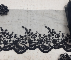 Вышивка на сетке, ш. 16 см, чёрный