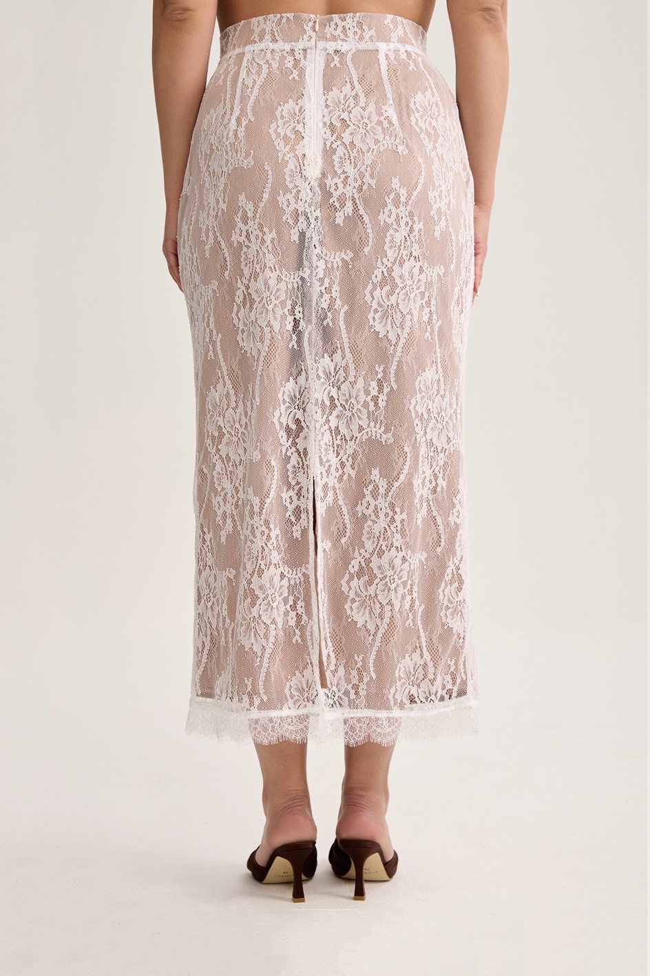Юбка-карандаш из гипюра, молочный