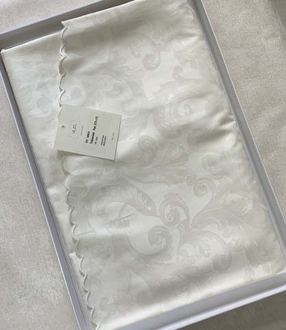 Скатерть 270 и 12 салфеток Palombella Valeria сливочные