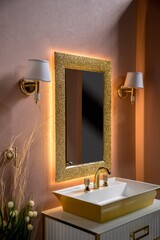 Зеркало LINEA, рельефная резная рама из массива дерева, цвет золото Boheme 533 фото