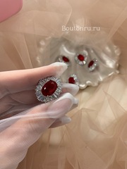 Пуговицы стразы (циркон) с красным камнем (рубин)