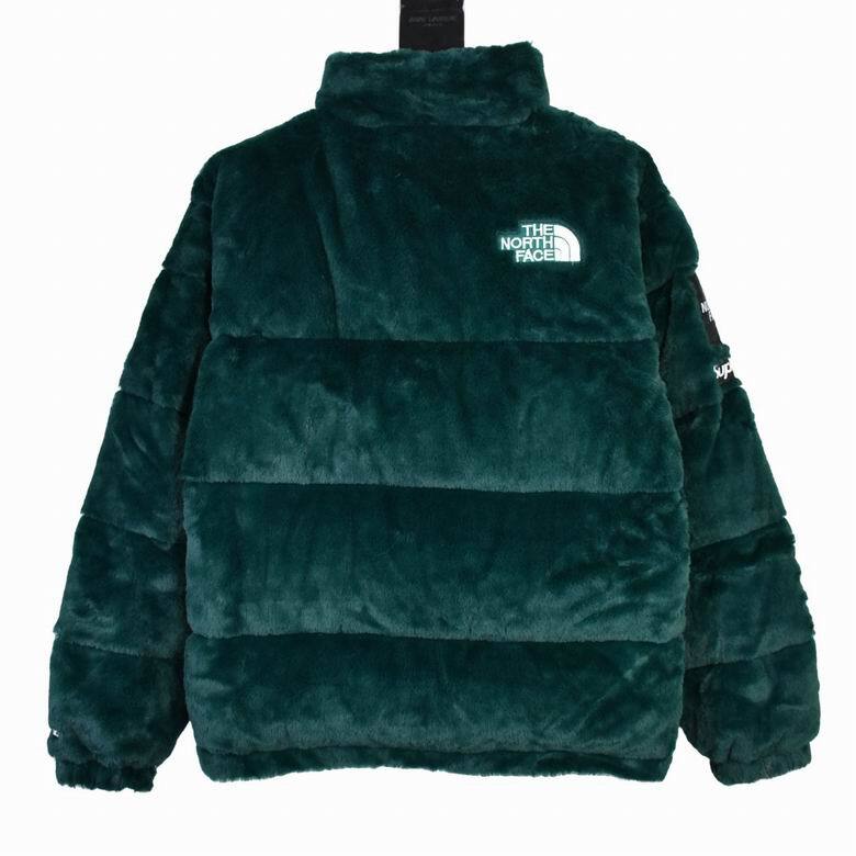 Supreme x The North Face