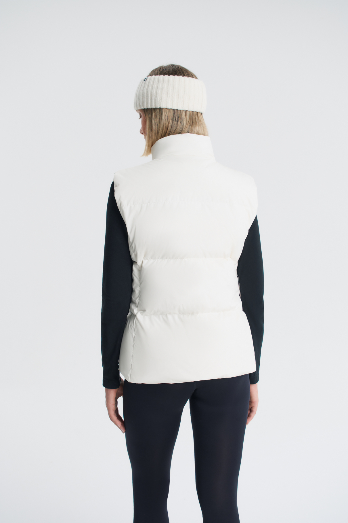 Жилет пуховый Lily