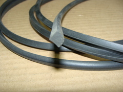 Замок уплотнителя лоб.стекла УАЗ-452