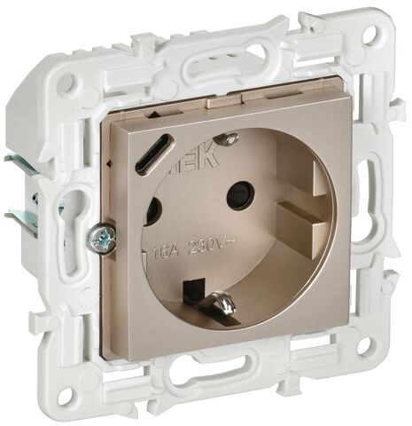 SKANDY Роз. с з/к/ш 16А с USB C 18Вт SK-R17Sh шамп. IEK