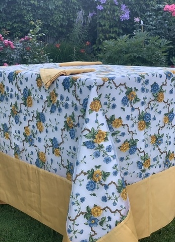 Скатерть 180x270 и 12 салфеток Palombella Lillie золотые