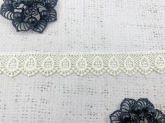 Кружево плетеное, ш. 2-2,2 см, молочный