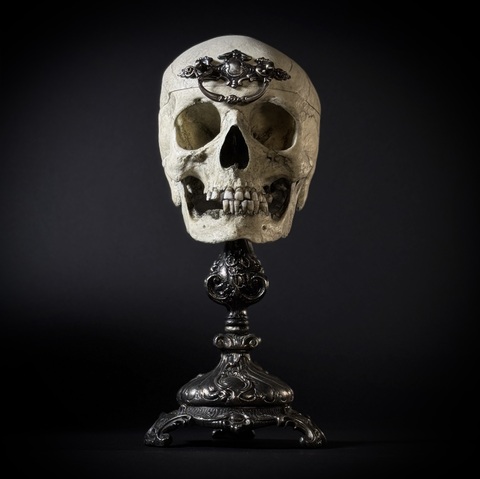 Шкатулка «Череп человека»