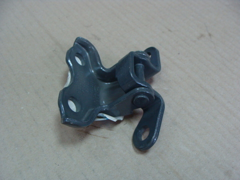 Петля двери задней правой верх. Geely Х7