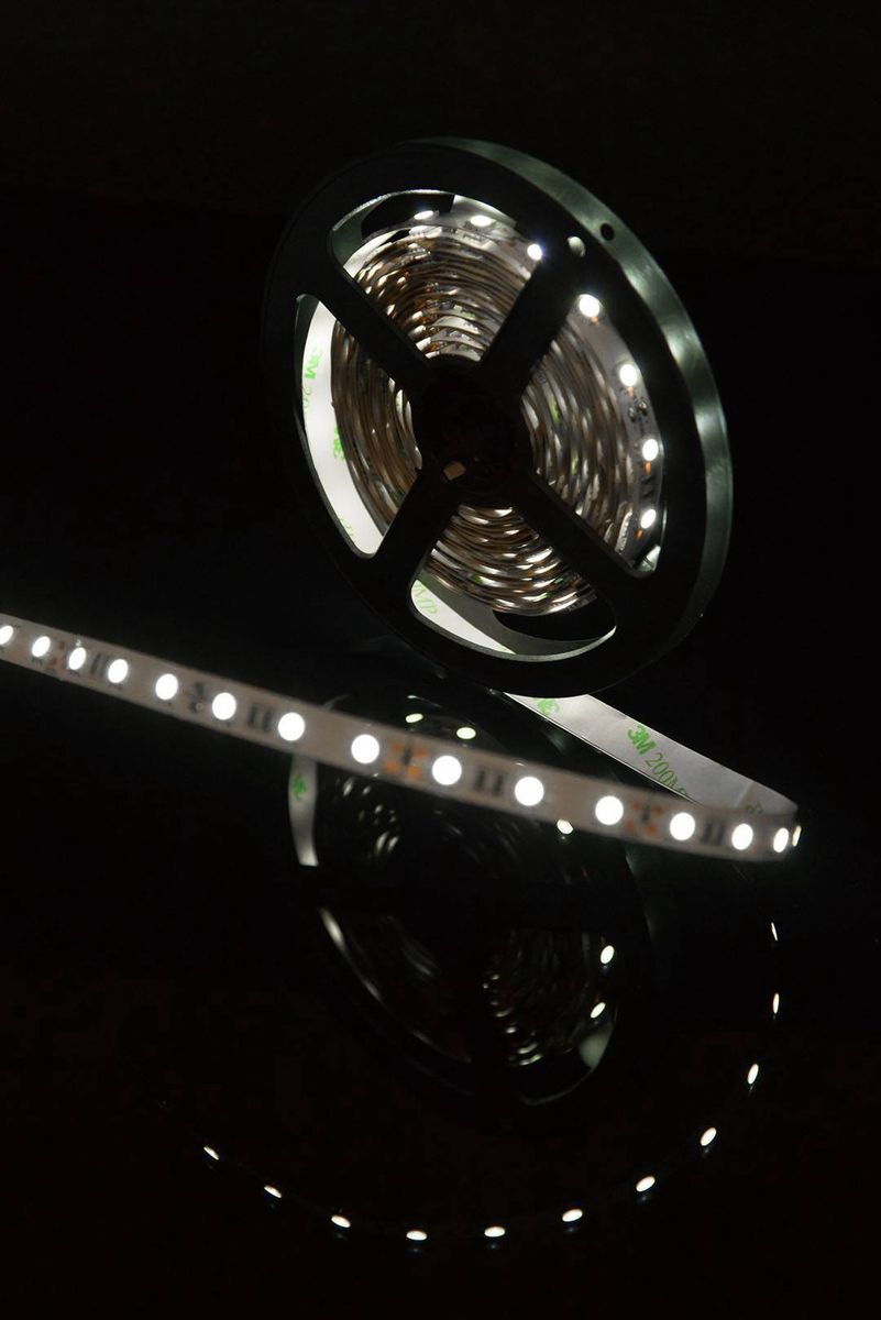 Светодиодная лента SWG 14,4W/m 60Led/m 5050SMD холодный белый 5M SWG560-12-14.4-UW-М 009263