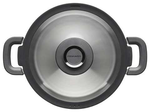 Кастрюля Fiskars Functional Form 1026579 7л. d=28.3см (с крышкой) серебристый