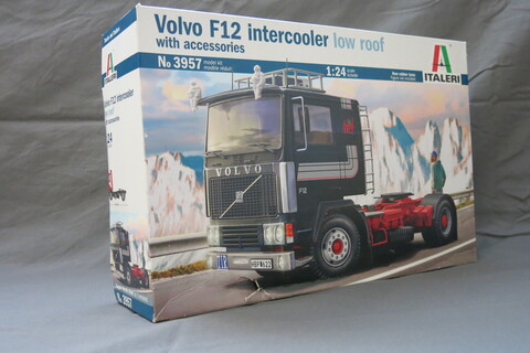 Сборная модель Volvo F12 Italeri 1/24
