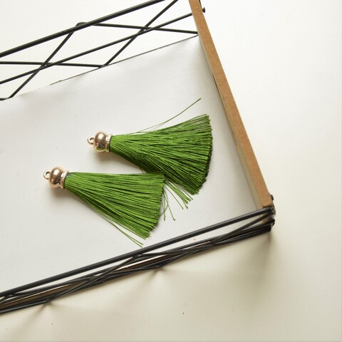 Кисточка шелковая, цвет зеленый мох