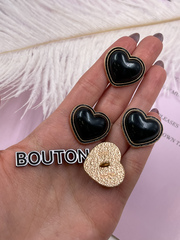 Пуговицы Сердце черные золото