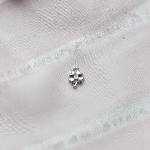 Подвеска Клевер с фианитом 10*7 мм, родий П151