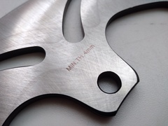 Диск тормозной задний на Yamaha FJR 2003-2019 / XVS DRAG STAR 1999-2006 г.в., серебристый лепестковый