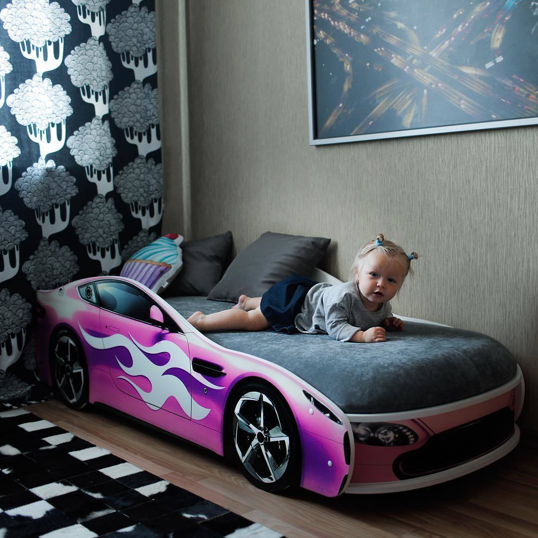раздвижная детская кровать машина