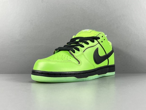 Powerpuff Girls x Nike SB Dunk Low 'Buttercup' 