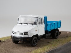 ZIL-MMZ-2502 tipper 1:43 Legendary trucks USSR #32