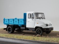 ZIL-MMZ-2502 tipper 1:43 Legendary trucks USSR #32