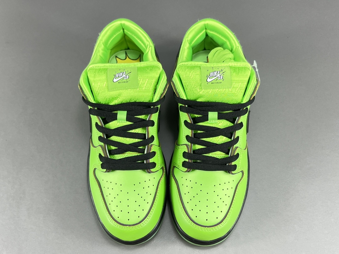 Powerpuff Girls x Nike SB Dunk Low