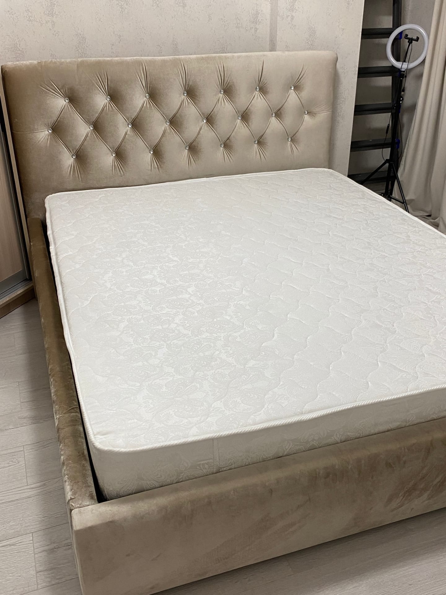 нажмите, чтобы открыть фото на весь экран