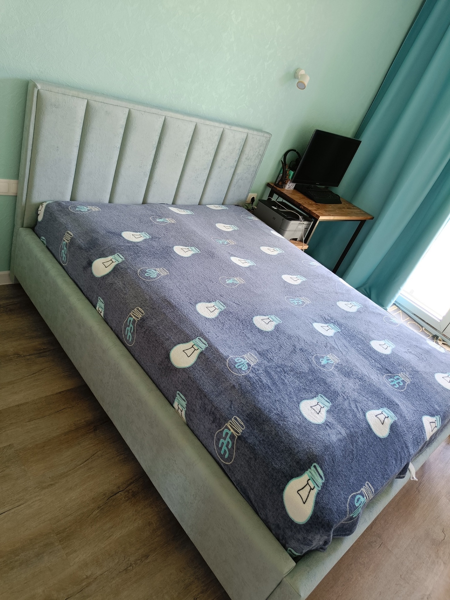 нажмите, чтобы открыть фото на весь экран