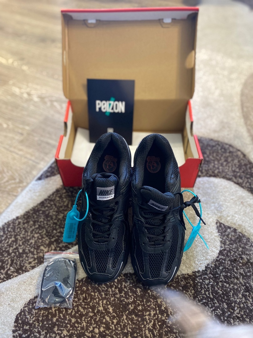Nike Air Zoom Vomero 5