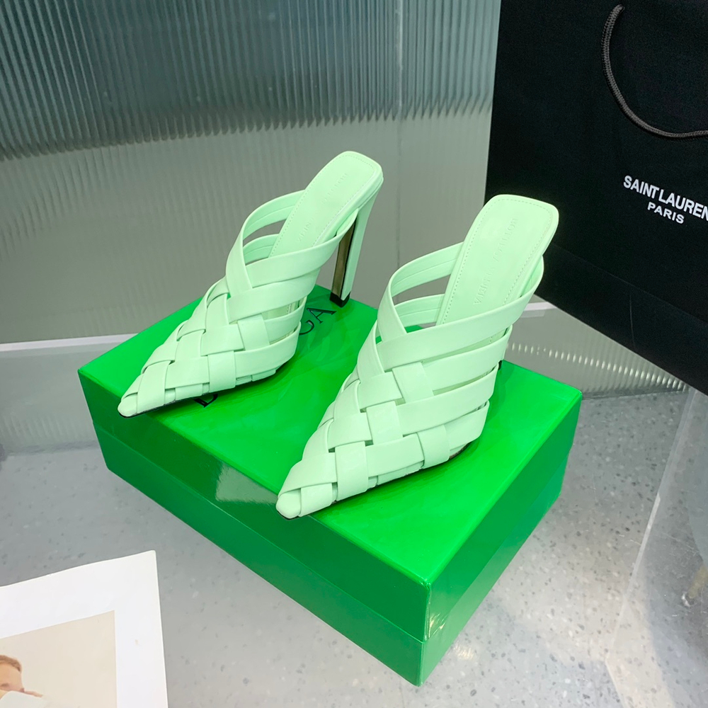 Bottega Veneta Alfie Mule
