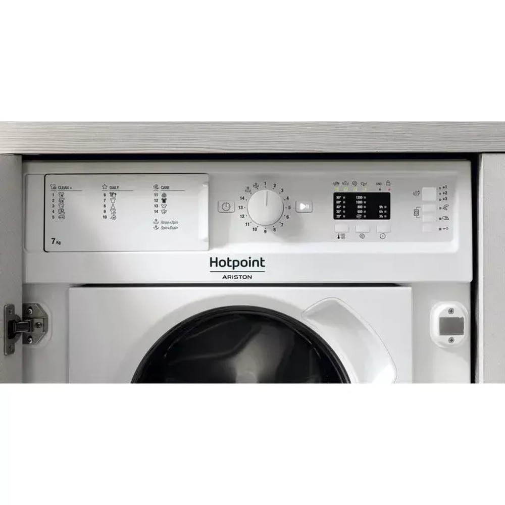 Встраиваемая стиральная машина Hotpoint-Ariston BI WMHL 71253