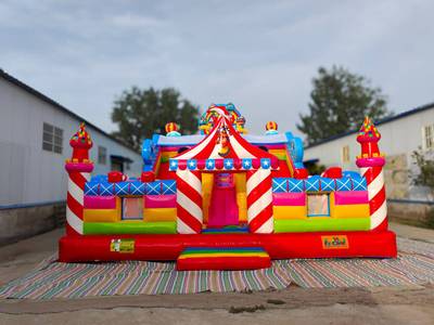 Коммерческий надувной батут «Парк развлечений 2» 12*8*7 м