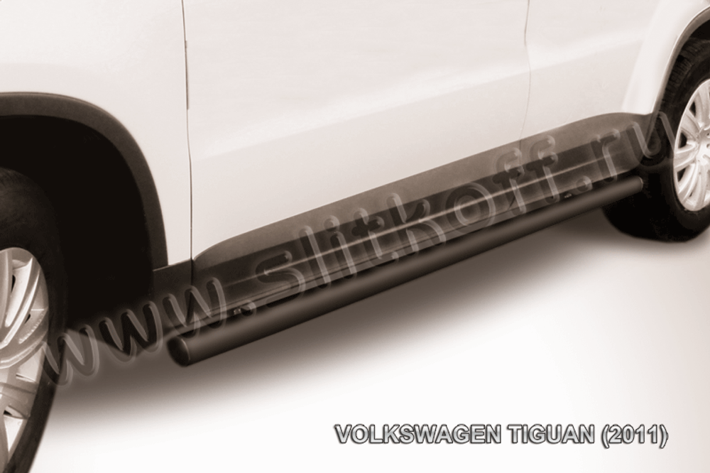 Пороги стальные Volkswagen Tiguan (2011-2016) d57 труба (черные)