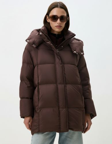 Объемный пуховик