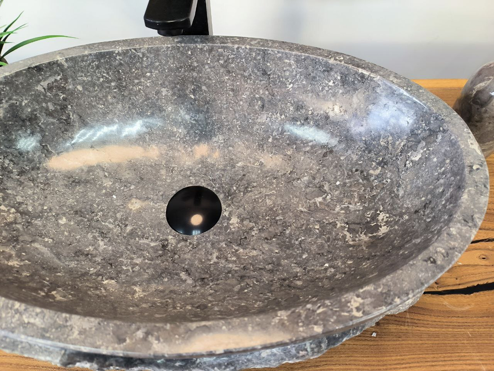 Раковина из мрамора Oval Grey Marmo Wave OM-65748 56х36х15 из натурального камня