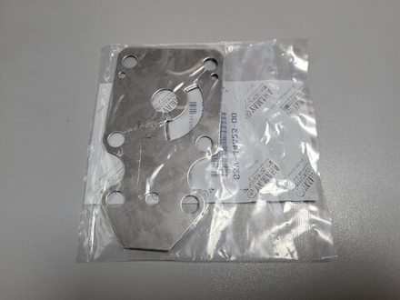 пластина помпы охлаждения Yamaha 9,9 13,5 15 F9,9 F15 оригинал Япония 63V-44323-00-00