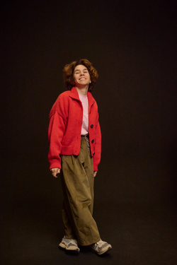 Кардиган на пуговицах с отложным воротником из мериноса красного цвета