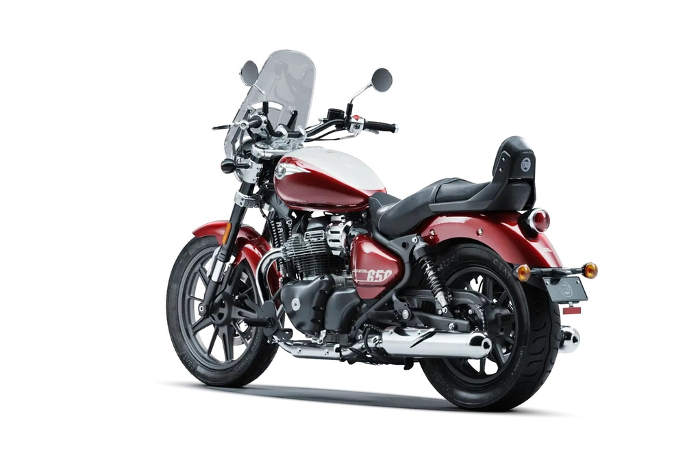 Royal Enfield Super Meteor 650 Celestial Red (Tourer / Premium)