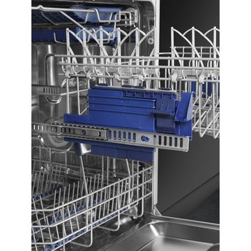 Встраиваемая посудомоечная машина Smeg STL7235L