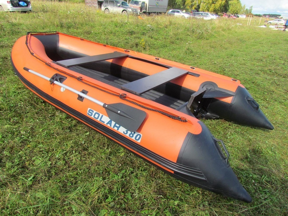 Надувная ПВХ-лодка Solar-380 Jet Tunnel