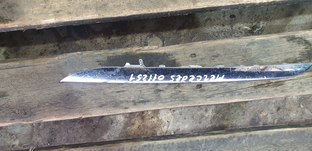 Молдинг решетки радиатора Mercedes V-Class W447 14-нв Б/У Оригинал A4478881000